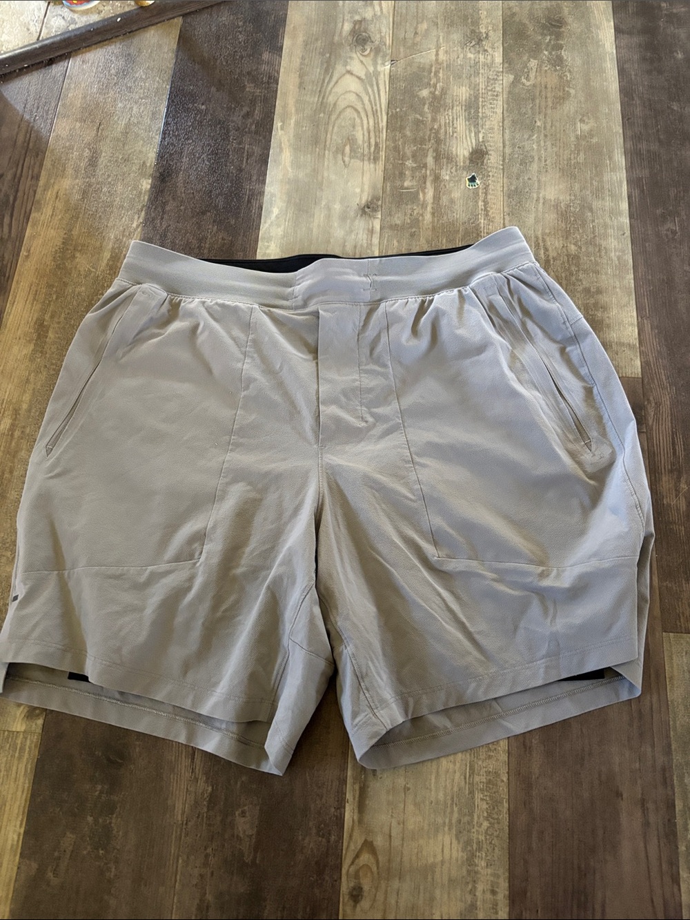 Lululemon License to Train Linerless
Short 5"